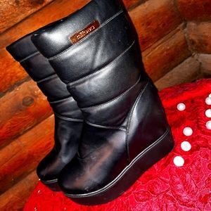 Blk platform boots!!